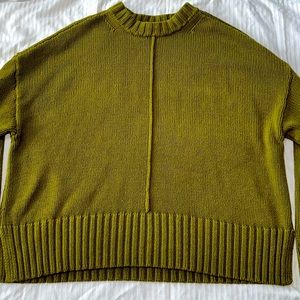 A NEW DAY GREEN SWEATER SIZE LARGE